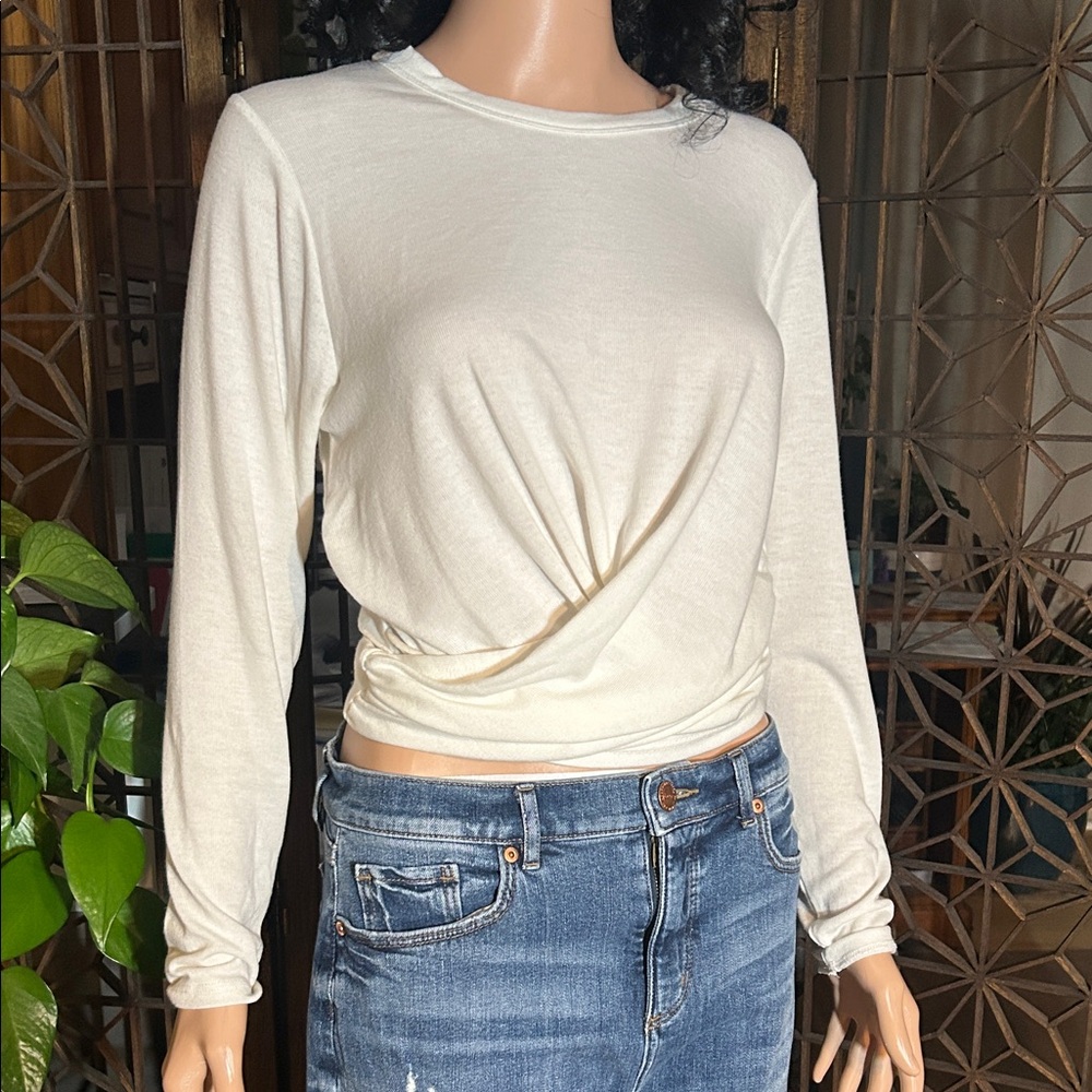 NWOT NORDSTROM LUSH WRAP TOP M